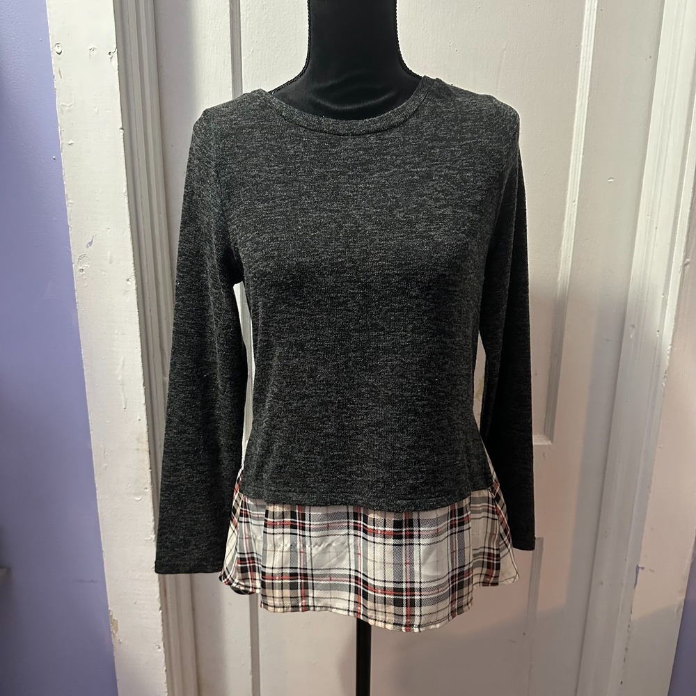 Altar'd State Grey Long Sleeve with Plaid Accent in S